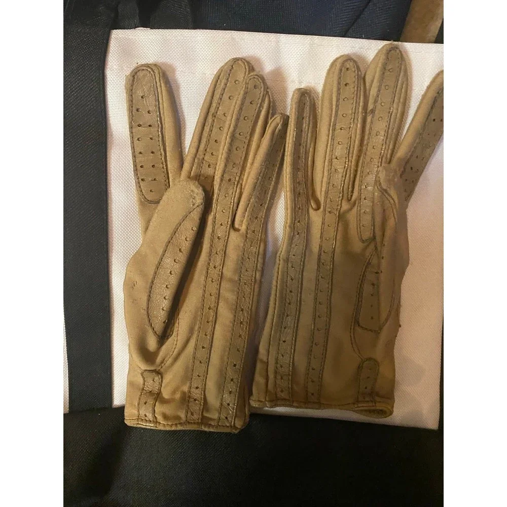 Isotoner Women's Medium Beige 70’s-80’s Gloves EUC